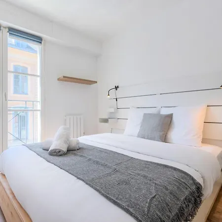 Apartamento Functional Flat In The Heart Of Old Lille. *