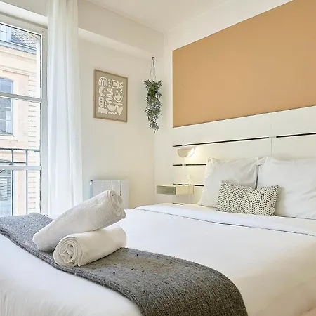Lejlighed Functional Flat In The Heart Of Old Lille.